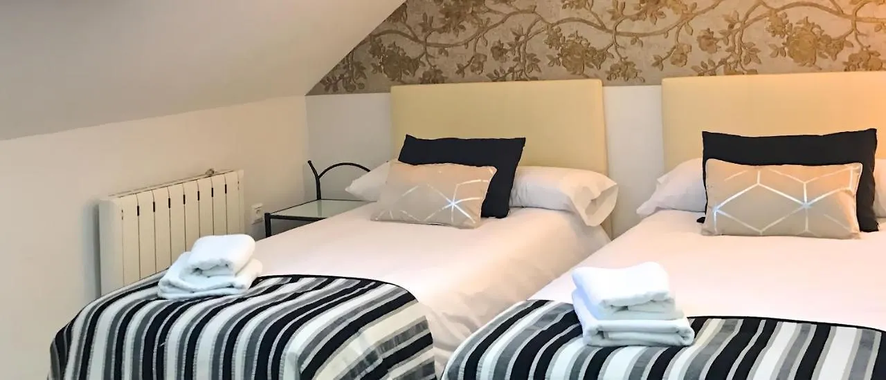 Apartamento Fuente Redonda En Baeza 0*,